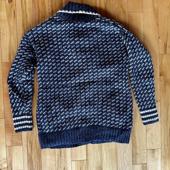 LL Bean's Classic Ragg Wool Sweater, Cardigan Bird's-Eye - Picture 7 of 10